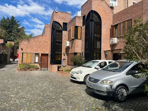 Casa en Alquiler Temporal con 1 cochera