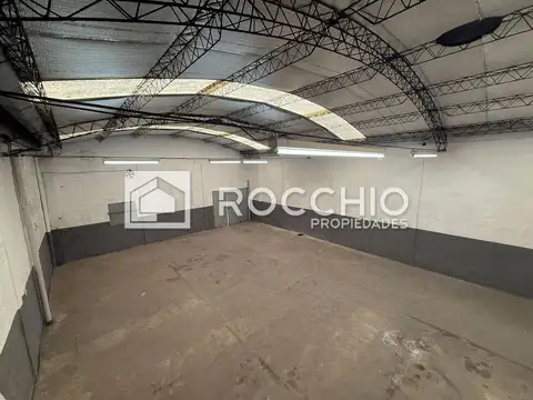 Deposito en alquiler J.L Suarez