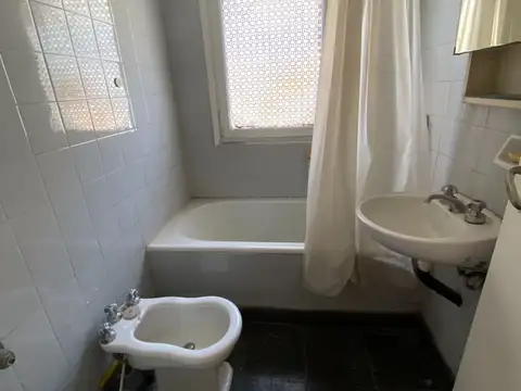 Departamento en Venta en Balvanera, USD 115.000