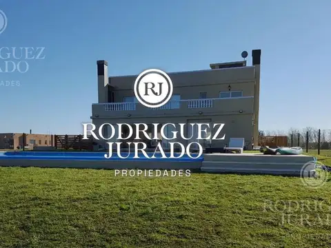 Impresionante Casa En Venta A La Laguna En San Sebastian!