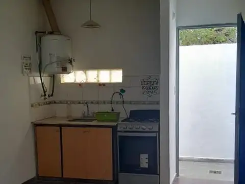 Depto Tipo Casa en Alquiler en La Plata, $ 390.000