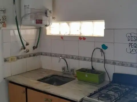 Depto Tipo Casa 2 ambientes con 1 baño
