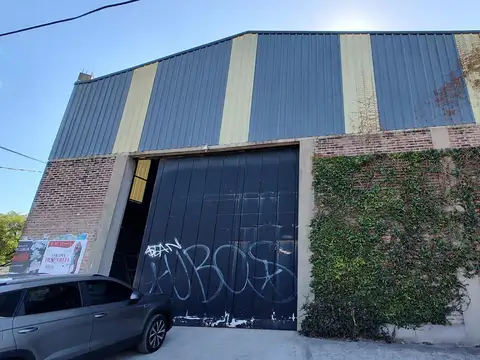 GALPON/DEPOSITO DE 564 MTS2 + OFICINA + DEPTO 3 AMB EN PA!