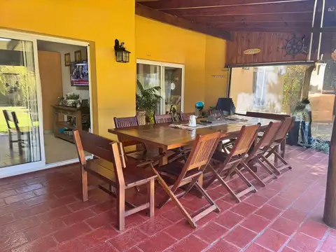 Venta Casa Apta Crédito Santa Catalina 4 Dorm.