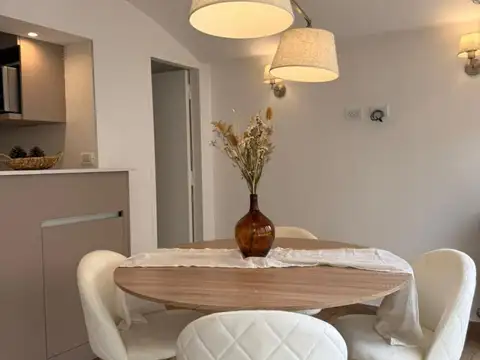 San Luis 1800, Piso 3