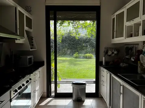 Casa 5 ambientes con 5 baños