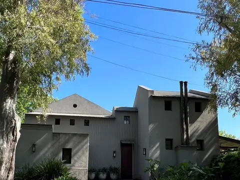 Casa Quinta  en Alq. Temporario en San Carlos Country Club, Pablo Nogues, Malvinas Argentinas