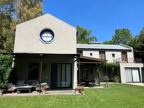 Casa en Alquiler Temporal en Pilar Centro, USD 5.000