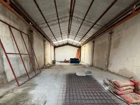 Galpon en Venta en Mataderos, USD 250.000