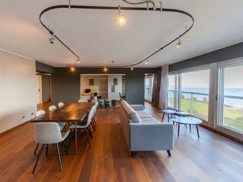 Venta apartamento sobre la rambla 3 suites 2 gges 