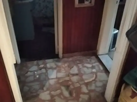 Depto Tipo Casa 4 ambientes con 2 baños
