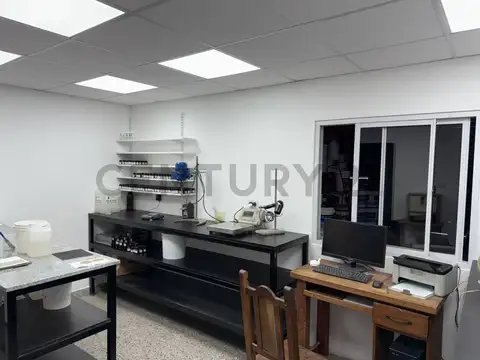 Galpon en Venta en Luis Guillon, USD 250.000