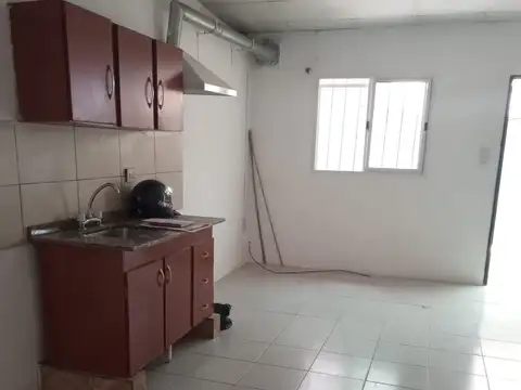 Alquiler | Departamento int. | 2 Dormitorios | C. Bermúdez | Barrio V. Margarita