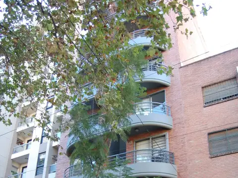 Alquila 2 Amb con Balcon al Frente, en Villa Del Parque
