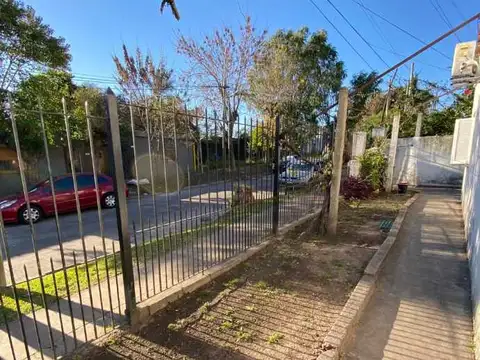 VENTA CASA 3 AMB. OPORTUNIDAD. EZPELETA