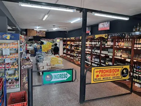 Fondo Comercio en Venta con 6 cocheras