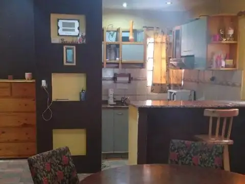 Depto Tipo Casa en Venta de 5 ambientes