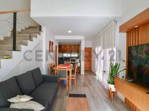 Casa en Alquiler en City Bell, USD 1.100