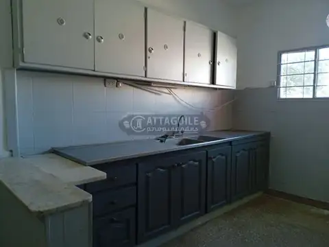 AV. PTE PERON 23800