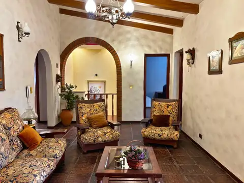 Casa 4 ambientes con 3 baños