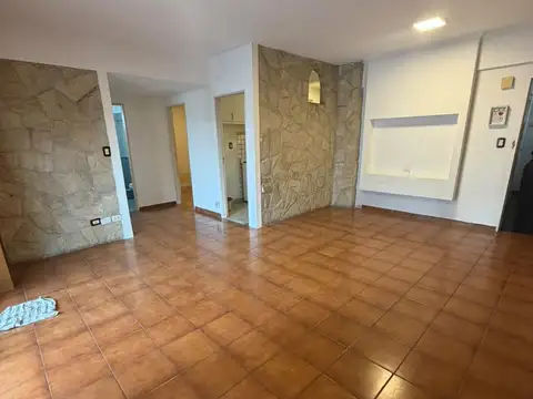 Departamento en Alquiler en Lanus Oeste, $ 600.000