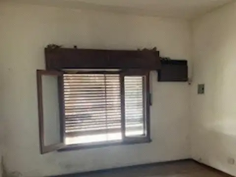 CASA MAS GALPON