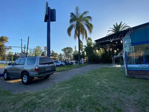 Av. José E. Uriburu 1100