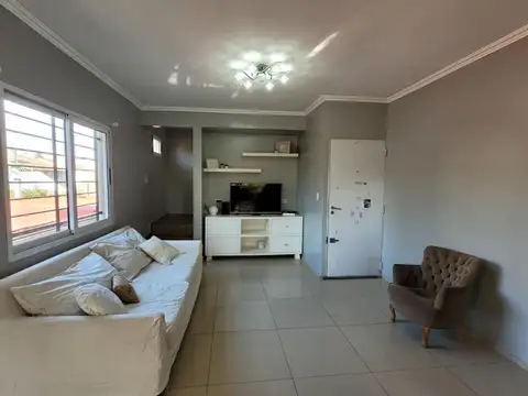 Depto Tipo Casa en Alquiler al Sureste