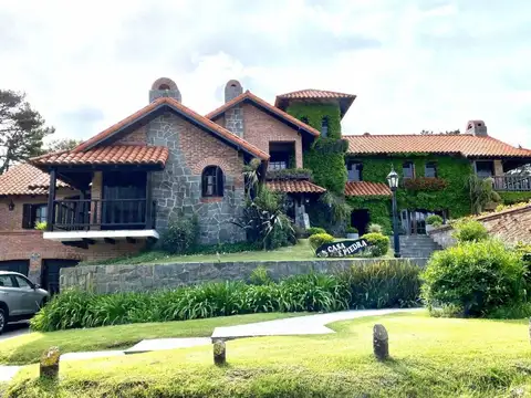 CASA DE CATEGORIA A 100 MTS DE RADA BEACH