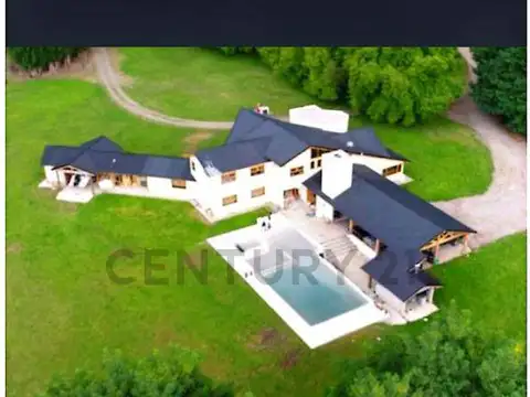 VENTA CAMPO CON CASA Y CABAÑAS EN 7,5 HECTAREAS EN LA ¨PATAGONIA ARGENTINA¨