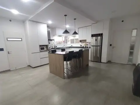 VENTA CASA 2 DORMITORIOS APTO CREDITO- CAMPIÑAS