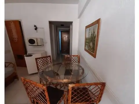 Alquiler anual departamento 1 ambiente vista lateral al mar Miramar