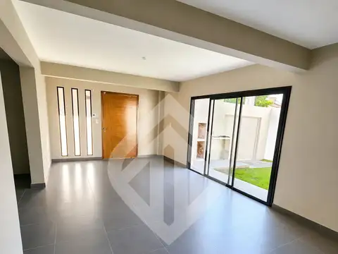 Casa en Venta al Oeste