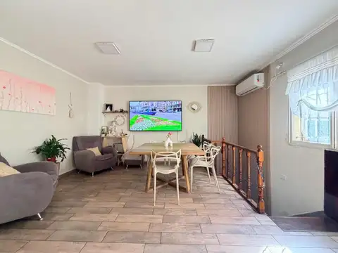 Depto Tipo Casa 4 ambientes con 1 baño