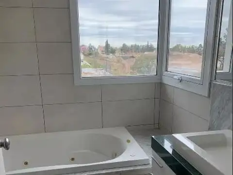 Departamento en Venta con 2 cocheras