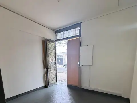 Local en Alquiler en Villa Pueyrredón, $ 450.000