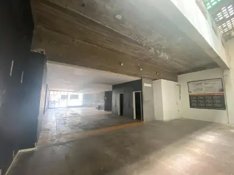 Local en Venta 30 años