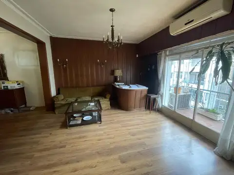 Departamento 5 ambientes con 2 baños