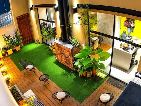PH en venta 3 ambientes con amplio patio en el corazón de Villa Urquiza 