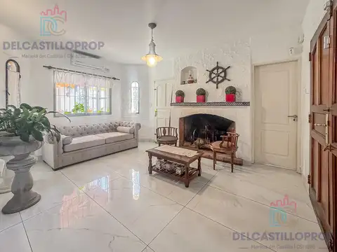 Casa en Venta en Garin, USD 220.000