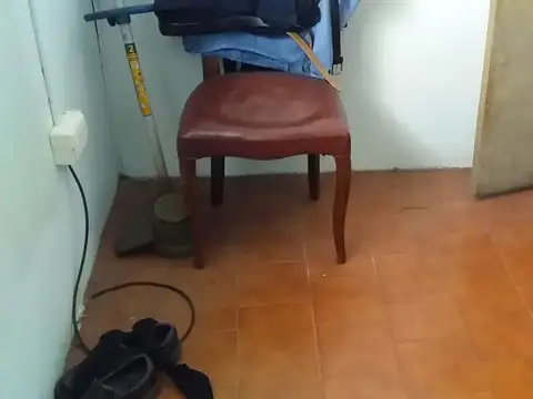 Casa 6 ambientes con 2 baños