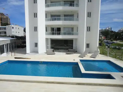 Departamento - ALQUILER_TEMPORAL - Uruguay, PLAYA BRAVA PUNTA DEL ESTE - CALLE PAMPA  804