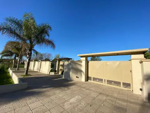 Casa - Venta - Argentina, Lobos - Ayacucho 2200