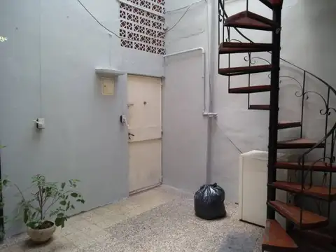 Depto Tipo Casa 4 ambientes con 2 baños