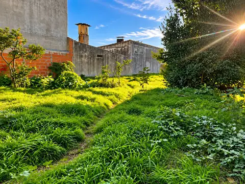 CASA EN VENTA A RECICLAR LOS HORNOS