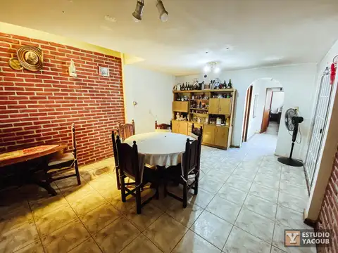 Casa 3 ambientes con 1 baño