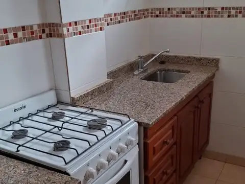 LUMINOSO MONOAMBIENTE EN EXCELENTE UBICACION