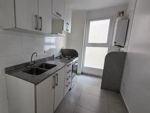 Departamento en Alquiler con 1 cocheras