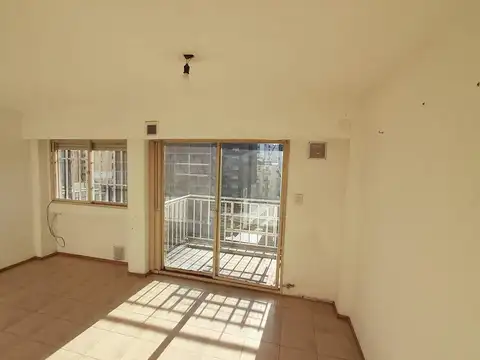 Venta Departamento 2 Dormitorios San Martin 500