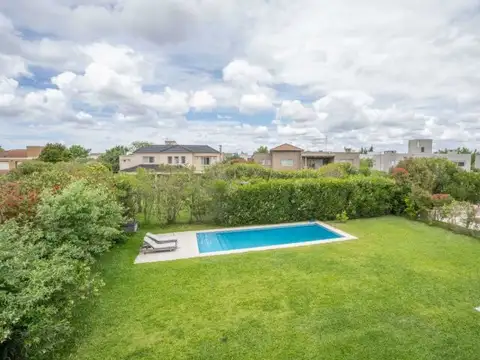 Venta casa 5 amb interno Santa Clara Villanueva